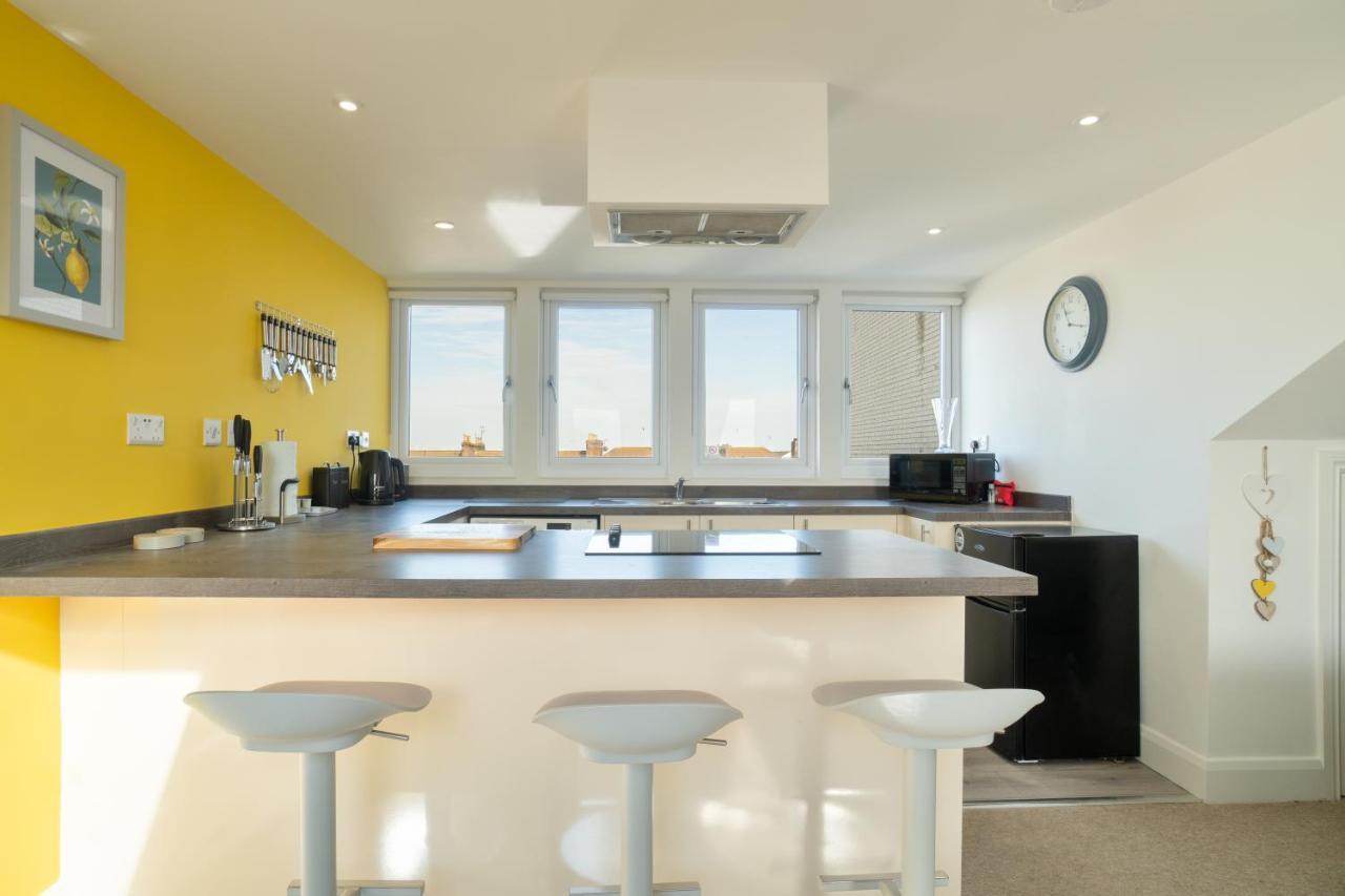 Stylish Herne Bay Apartment By The Sea Esterno foto