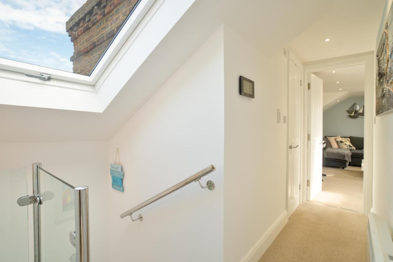 Stylish Herne Bay Apartment By The Sea Esterno foto